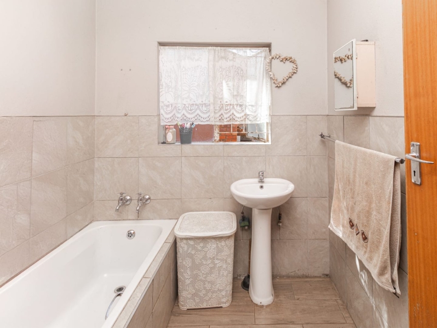 3 Bedroom Property for Sale in Melodie North West